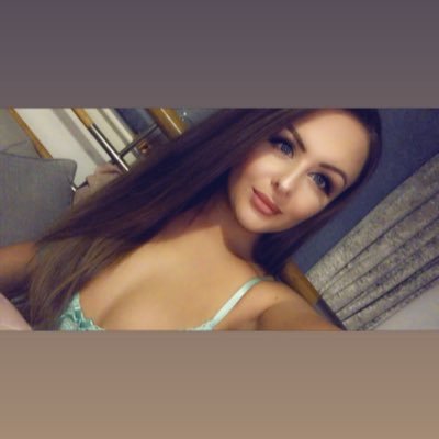 Profile Picture of Hayley Walker (@hayleywalker16) on Twitter