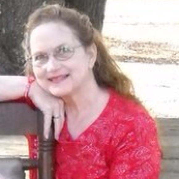 Profile Picture of Brenda Barton (@bgwbarton) on Poshmark