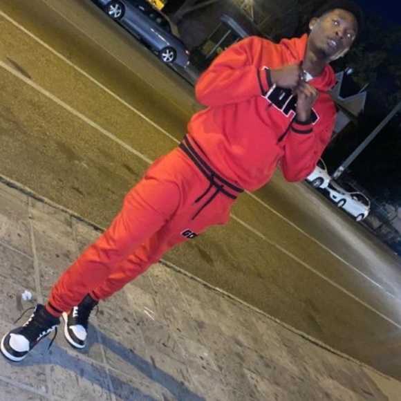 Profile Picture of Dontrell Kershaw (@dontrellkershaw) on Poshmark