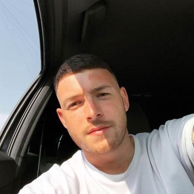 Profile Picture of Terry Atkins (@Terryliveuk) on Twitter