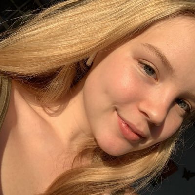 Profile Picture of Danielle Warnke (@Dan_the_wo_man) on Twitter