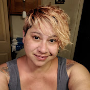Profile Picture of Crystal Bradley (@MeezBoss) on Youtube