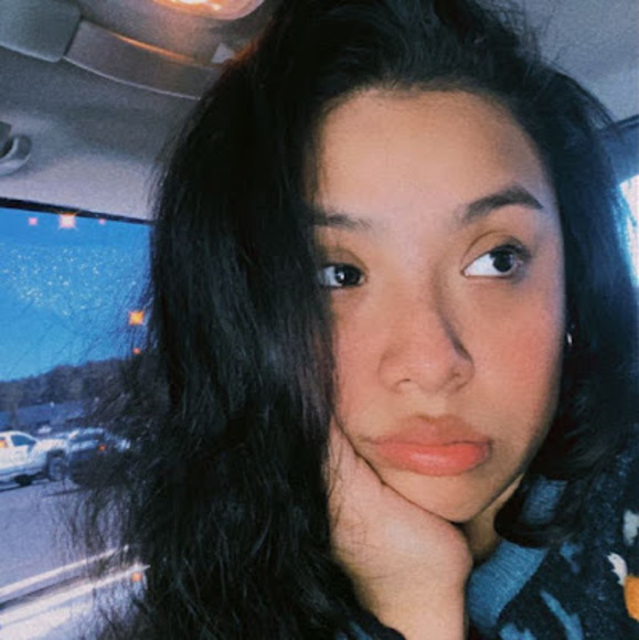 Profile Picture of Joana Luis olivares (@jlolivares) on Poshmark