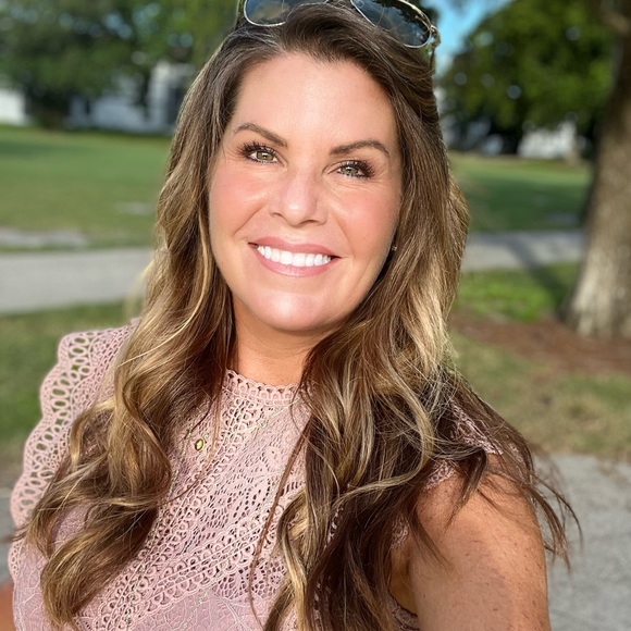 Profile Picture of Chanea Turner (@murphy2667) on Poshmark