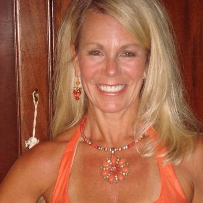 Profile Picture of Teresa Roberts (@teresaroberts12) on Twitter