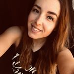 Profile Picture of Péterfainé Kakrik Petra (@peterfaine) on Instagram