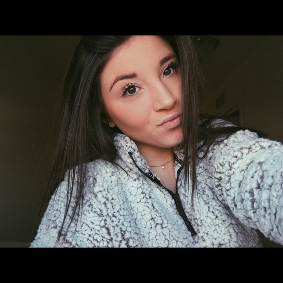 Profile Picture of Alycea Piccione (@alyceapiccione) on Poshmark