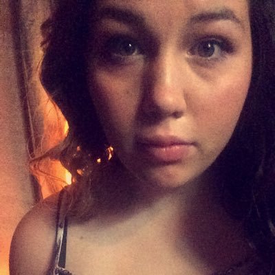 Profile Picture of Lucy Grimm (@LucyPickel24) on Twitter