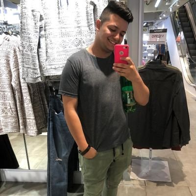 Profile Picture of Darwin🐼 (@DarwinChacon95) on Twitter