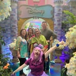 Profile Picture of Veronica Sutton (@veronica.sutton.77) on Facebook