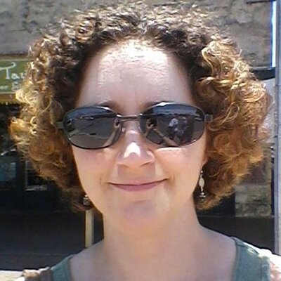 Profile Picture of Danielle Colvin (@DanielleColvin2) on Twitter