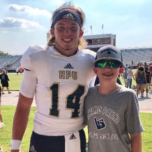 Profile Picture of Gwen Denbow (@gwendold) on Poshmark