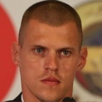 Profile Picture of Battal Martin Škrtel (@martinbey37) on Twitter