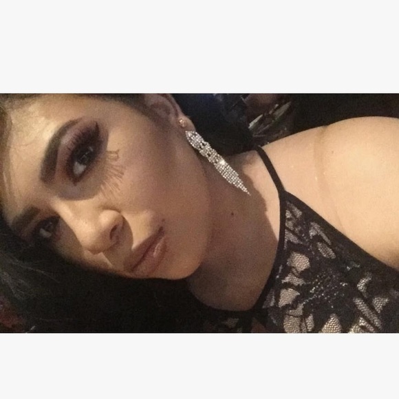 Profile Picture of Savannah Laroque (@savannahsmilez7) on Poshmark