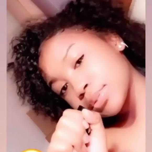 Profile Picture of Rayven Maire (@rayvenmaire) on Poshmark