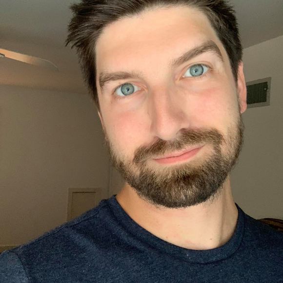Profile Picture of Christopher Oswald (@cro1990) on Poshmark