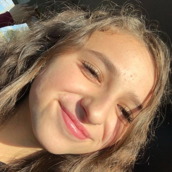 Profile Picture of Caprice Militello (@caprice_1606) on Poshmark