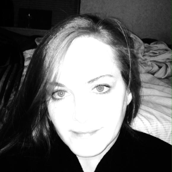 Profile Picture of Shannon Cushenbery (@smcmomof2) on Poshmark