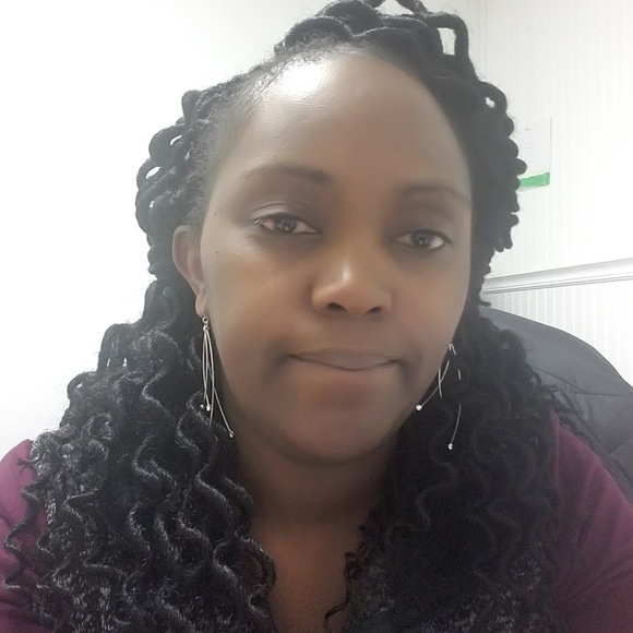 Profile Picture of Catherine Macharia (@cmacharia) on Poshmark