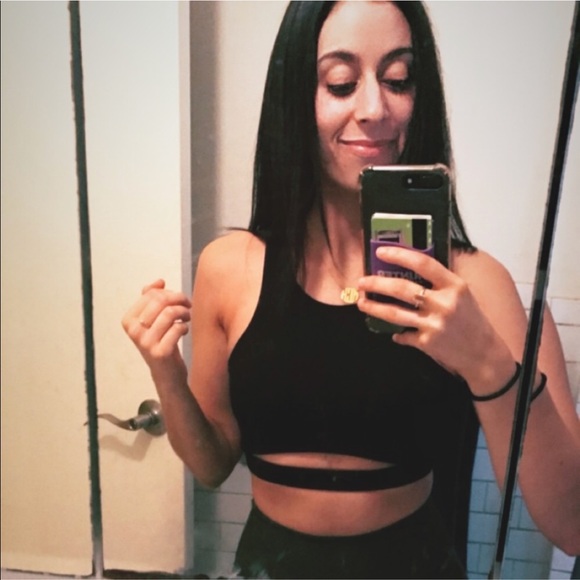 Profile Picture of Miriam Heller (@miriamnutrition) on Poshmark