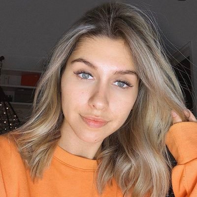 Profile Picture of Anna Browne (@annabrowne75) on Twitter