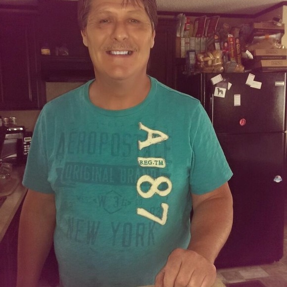 Profile Picture of Mark Hays (@sandsman420) on Poshmark