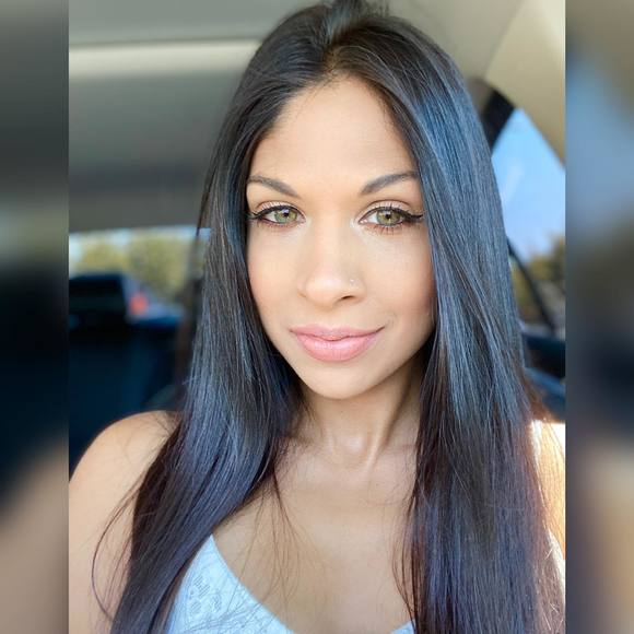 Profile Picture of Asha Kumar (@ashakumar1201) on Poshmark