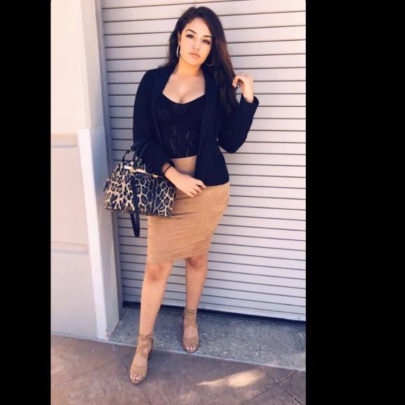 Profile Picture of Britany Glavey (@lilma_brit) on Poshmark