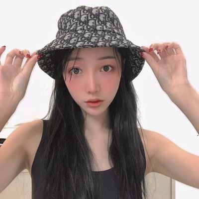 Profile Picture of 徐珊珊 (@XuShanShan1990) on Twitter