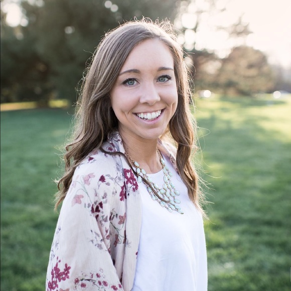 Profile Picture of Katie Balint (@katbal) on Poshmark