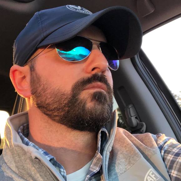 Justin Cheatwood - Poshmark Profile Picture of Justin Cheatwood (@chtwood0606) on Poshmark