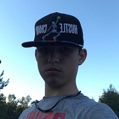 Profile Picture of Logan Holmes (@Loganho09922123) on Twitter