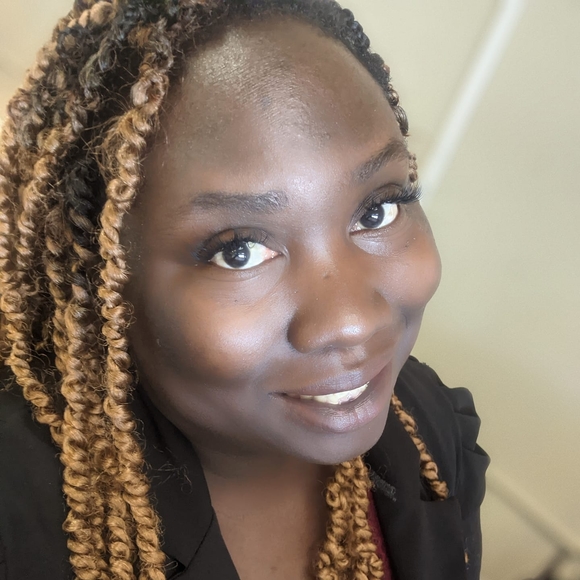 Destiny Brisbon - Poshmark Profile Picture of Destiny Brisbon (@destinybrisbon) on Poshmark