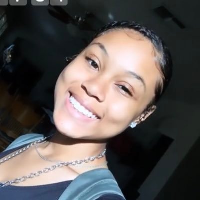 Profile Picture of Shayla Jacobs (@clichshay) on Twitter