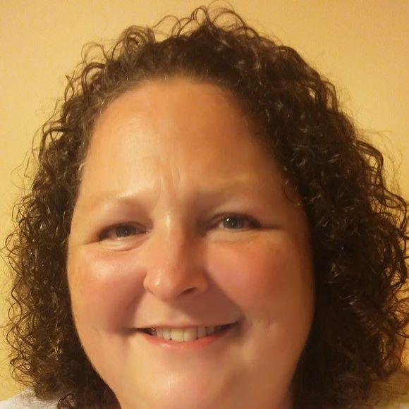 Profile Picture of Dorette Mccracken (@dorettemc5) on Poshmark