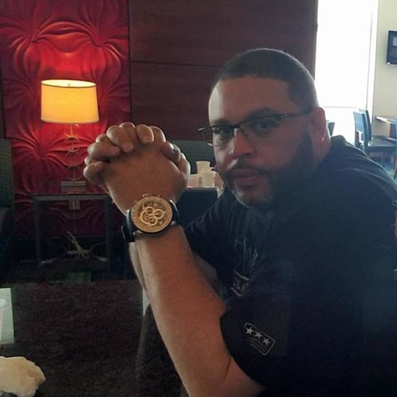 Profile Picture of Tony Bell (@bigt7795) on Poshmark