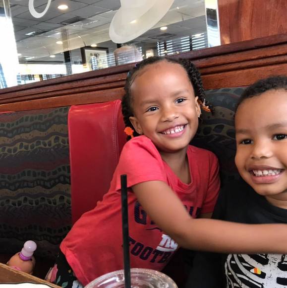 Profile Picture of Amelia Sekonyela-rojas (@asekonyela) on Poshmark