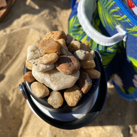 Profile Picture of Notalies Notal (@natalieminter15) on Poshmark