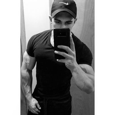 Profile Picture of Taylor Rapovy (@tman1210) on Twitter