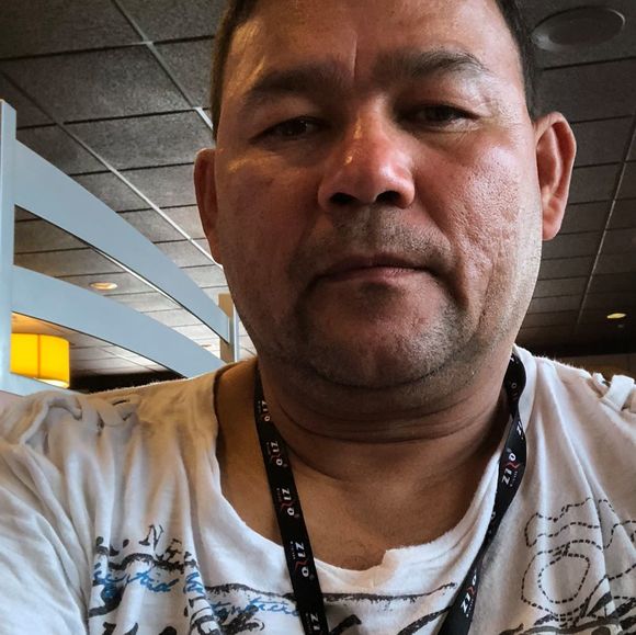 Profile Picture of Jorge Canizalez (@jorgecanizalez) on Poshmark