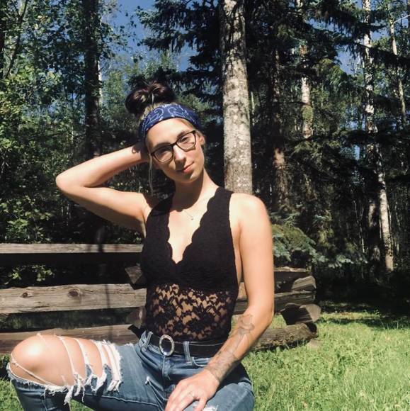 Profile Picture of Jorja Sawchuk (@jorjasawchuk) on Poshmark