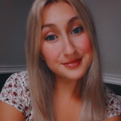 Profile Picture of Jul (@JuliaGrubb) on Twitter
