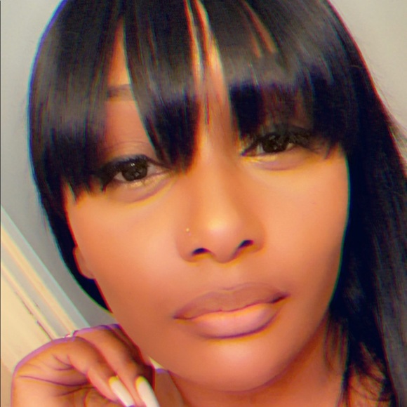 Charmaine Desouza - Poshmark Profile Picture of Charmaine Desouza (@charmainedesouz) on Poshmark