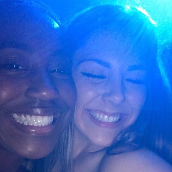 Olivia Aprea - Poshmark Profile Picture of Olivia Aprea (@oliviaalise) on Poshmark