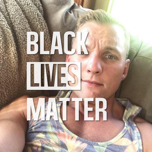 Profile Picture of Joshua Mack (@joshuamack710) on Poshmark