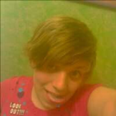 Profile Picture of Danielle Warr (@danipants92) on Twitter