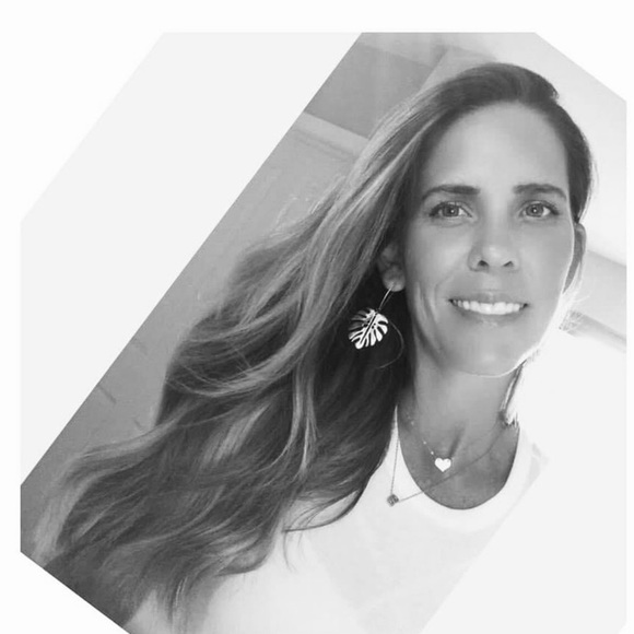 Profile Picture of Brooke Harter (@brooke_harter) on Poshmark