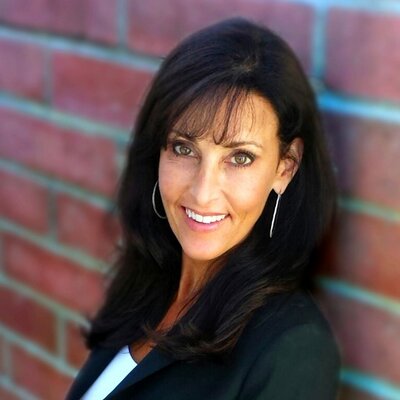 Profile Picture of Andra Downs (@@andreadowns14) on Twitter