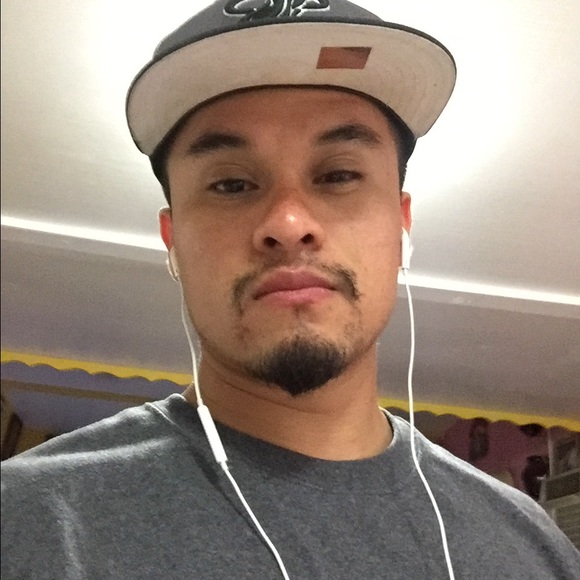 Profile Picture of Jairo Rivera (@jayrow24) on Poshmark