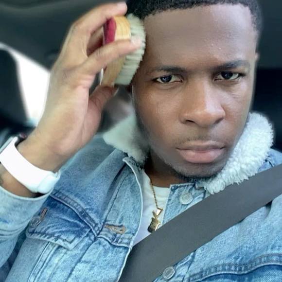 Profile Picture of Sheldon Paul (@sheldonpieters) on Poshmark